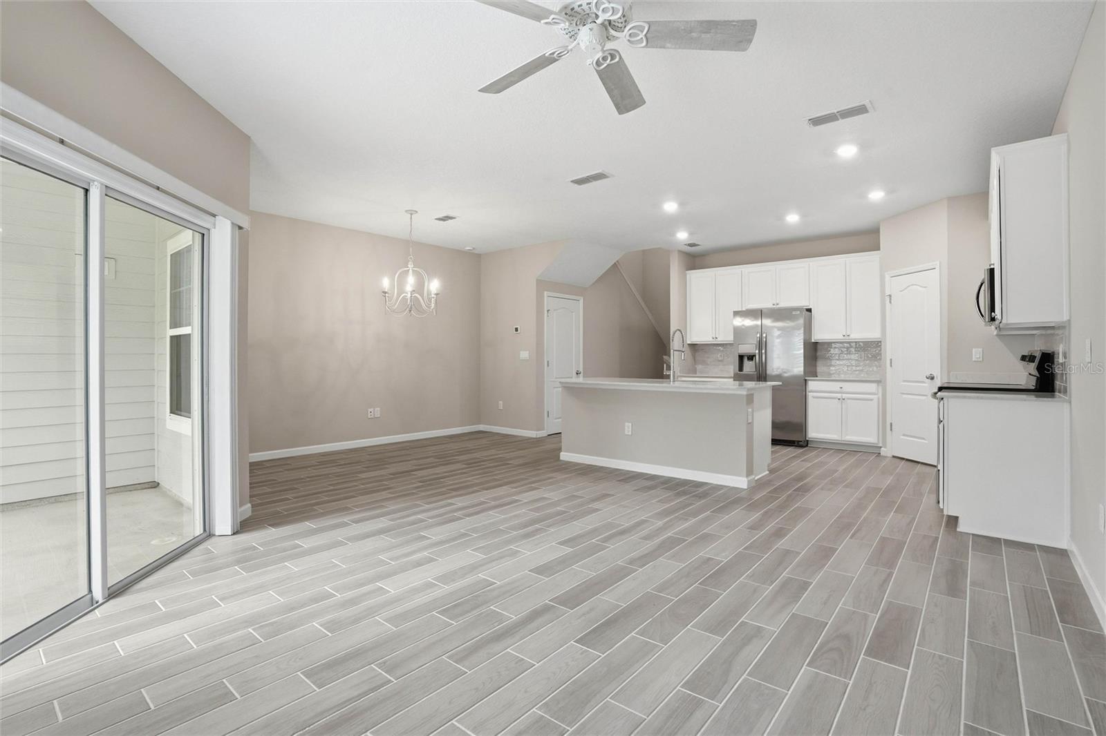 POTTSBURG POINTE - Residential