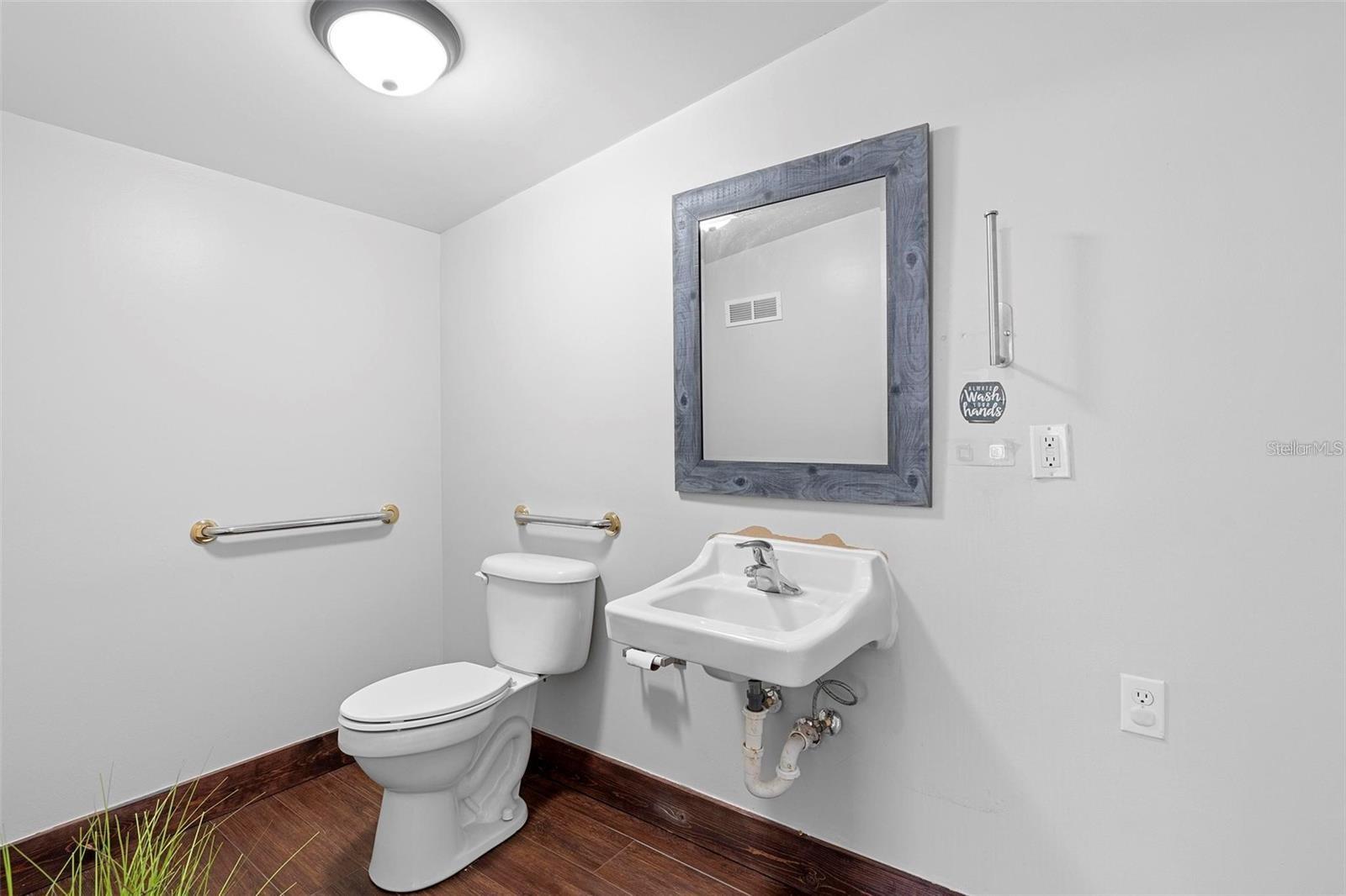 GRACE PARK - Commercial Lease