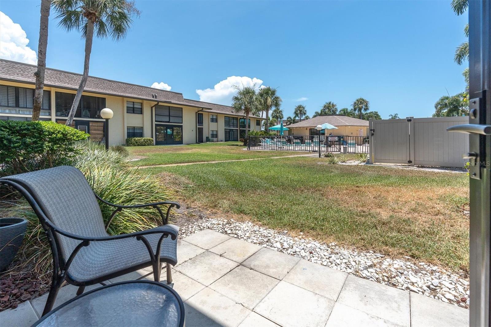 VILLAS DE GOLF CONDO - Residential