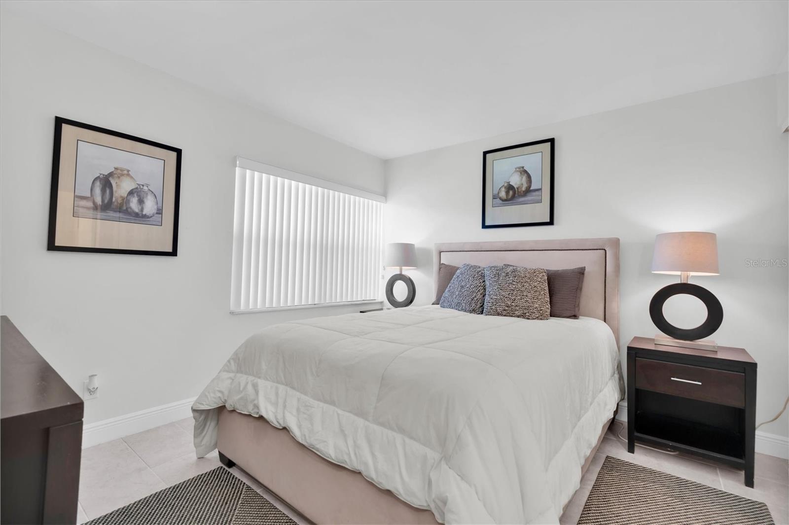 VILLAS DE GOLF CONDO - Residential