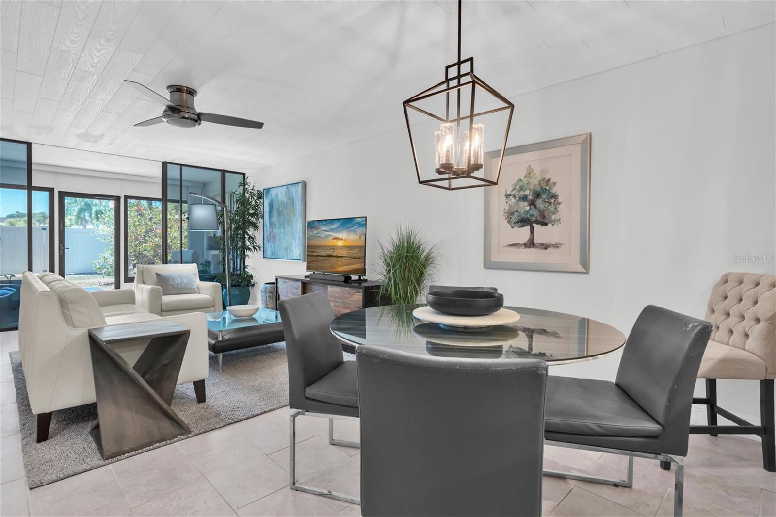 VILLAS DE GOLF CONDO - Residential
