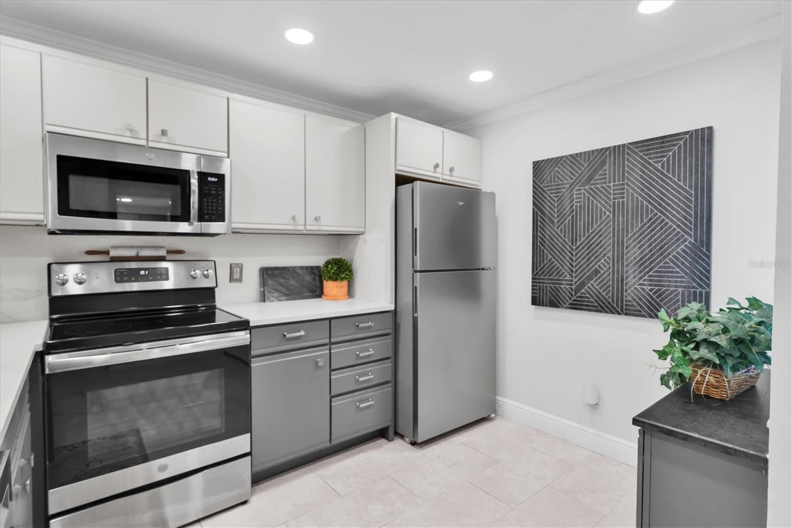 VILLAS DE GOLF CONDO - Residential
