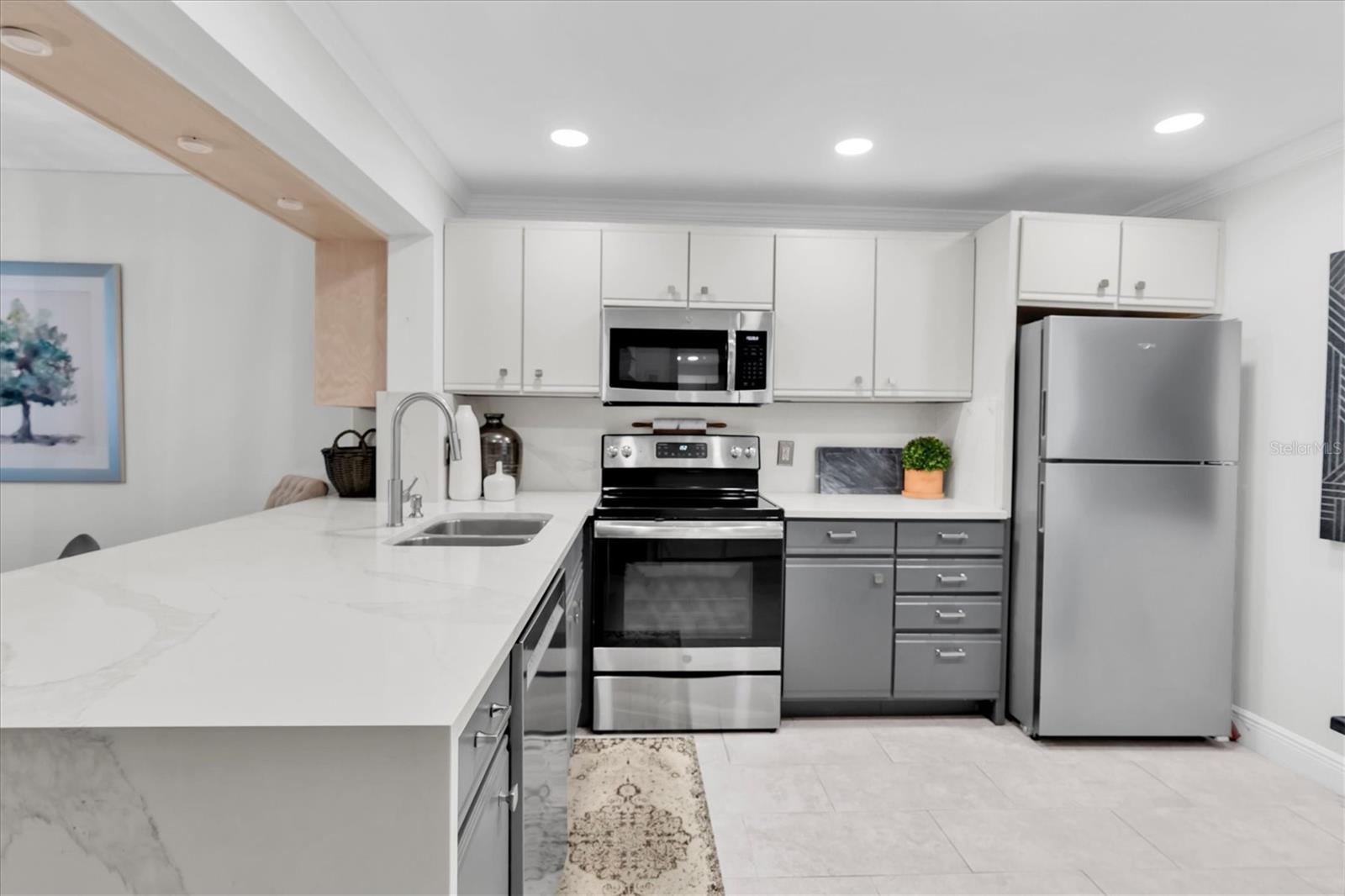 VILLAS DE GOLF CONDO - Residential