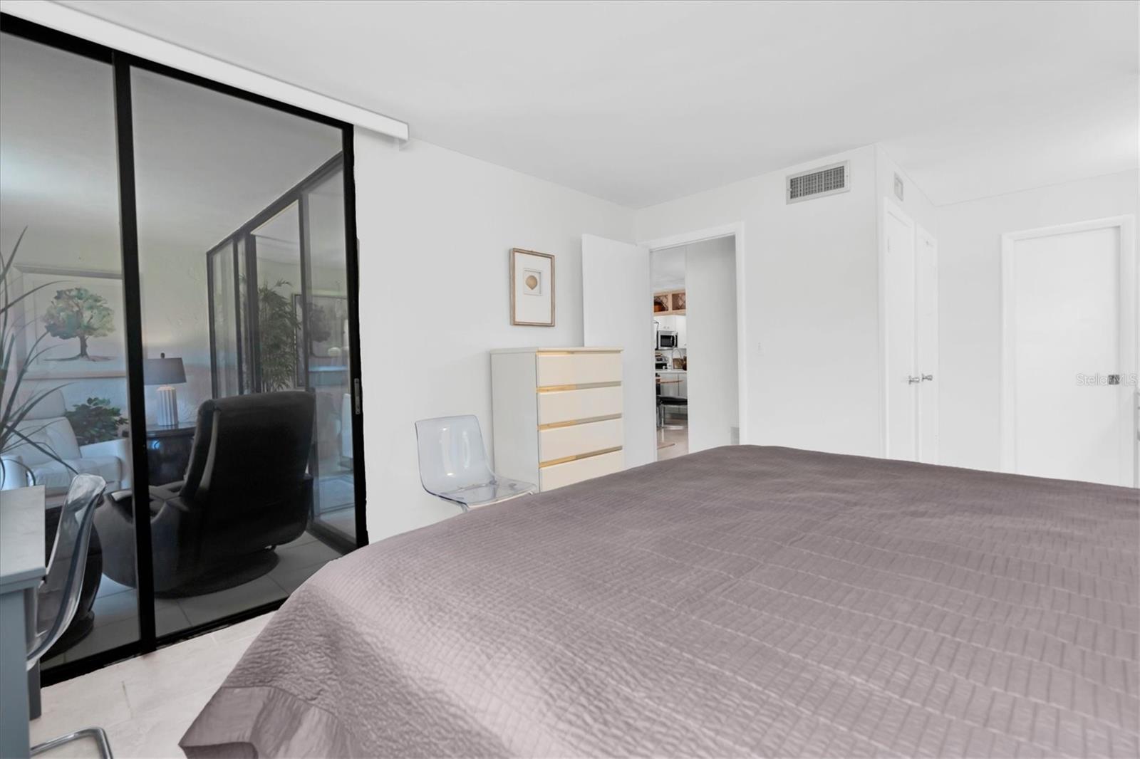 VILLAS DE GOLF CONDO - Residential