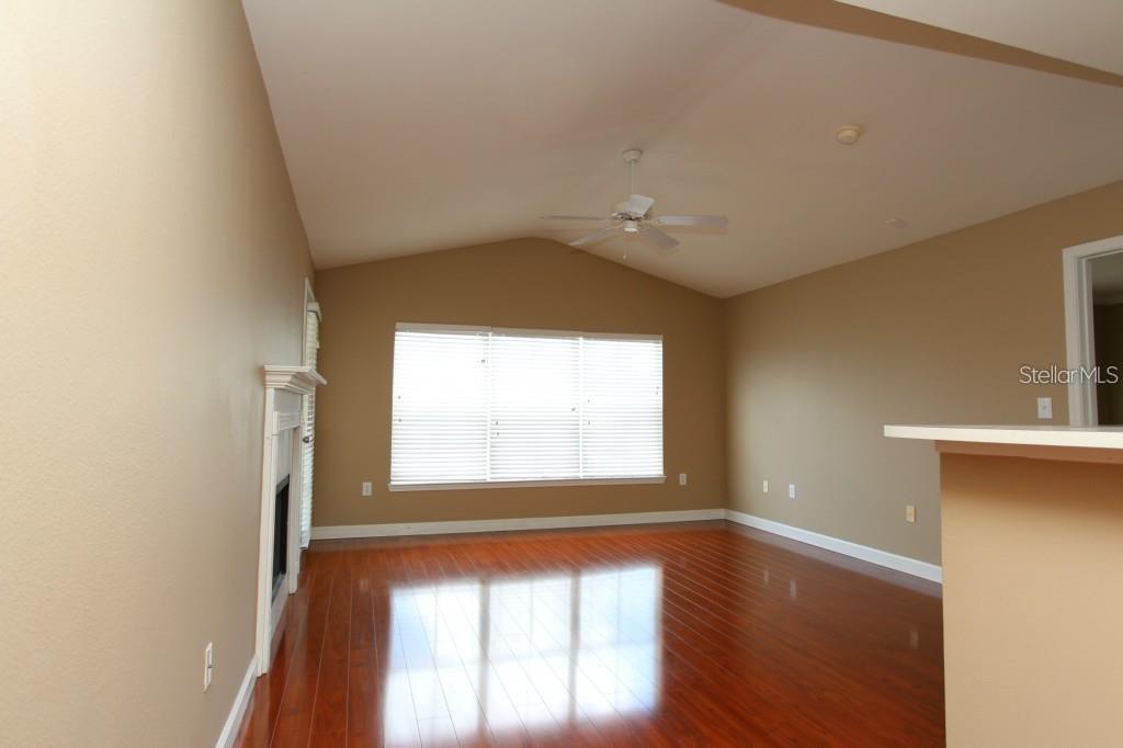 EQUESTRIAN PARC AT HIGHWOODS P - Residential Lease