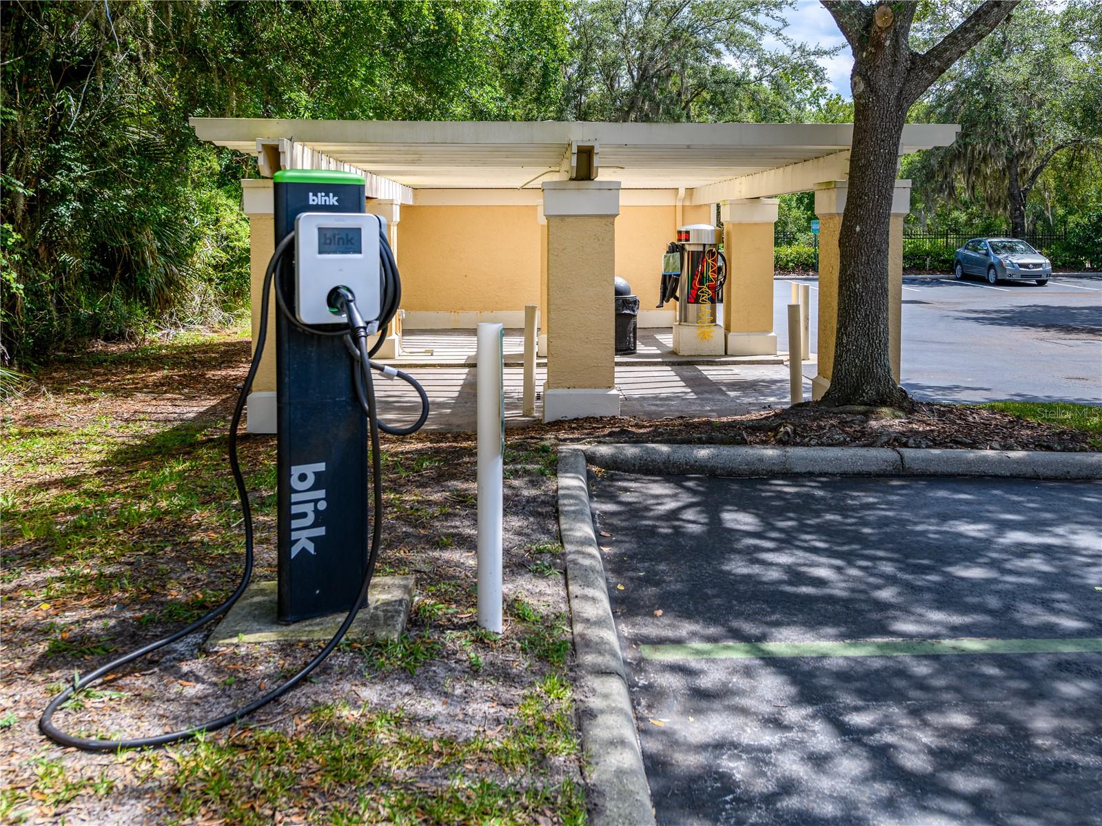 OXFORD PLACE AT TAMPA PALMS A - Residential Lease