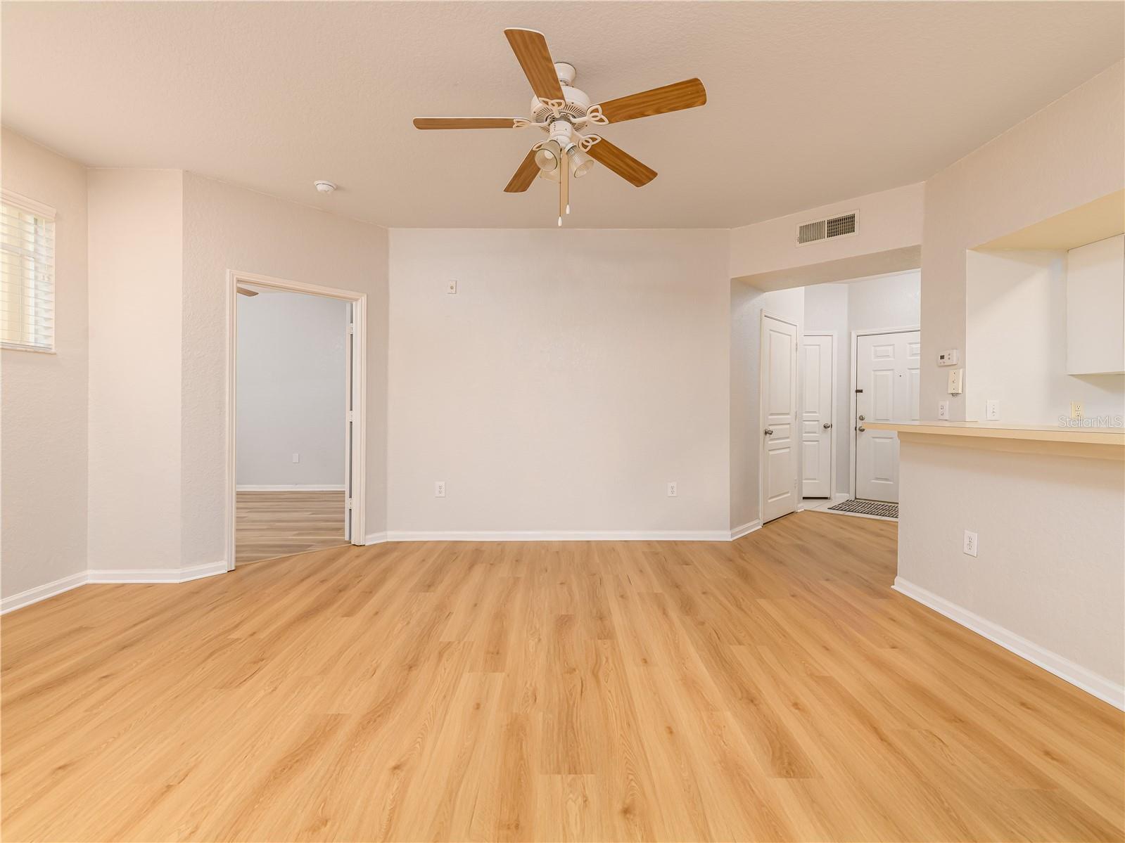 OXFORD PLACE AT TAMPA PALMS A - Residential Lease