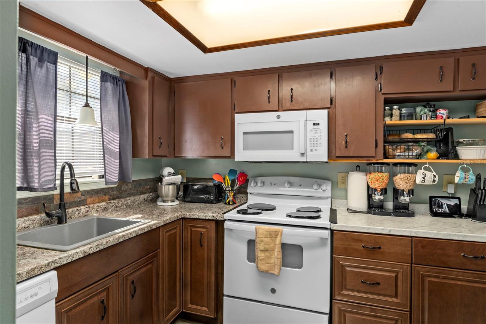 WHISPERING OAKS ESTATES PHASE 1-D - Residential