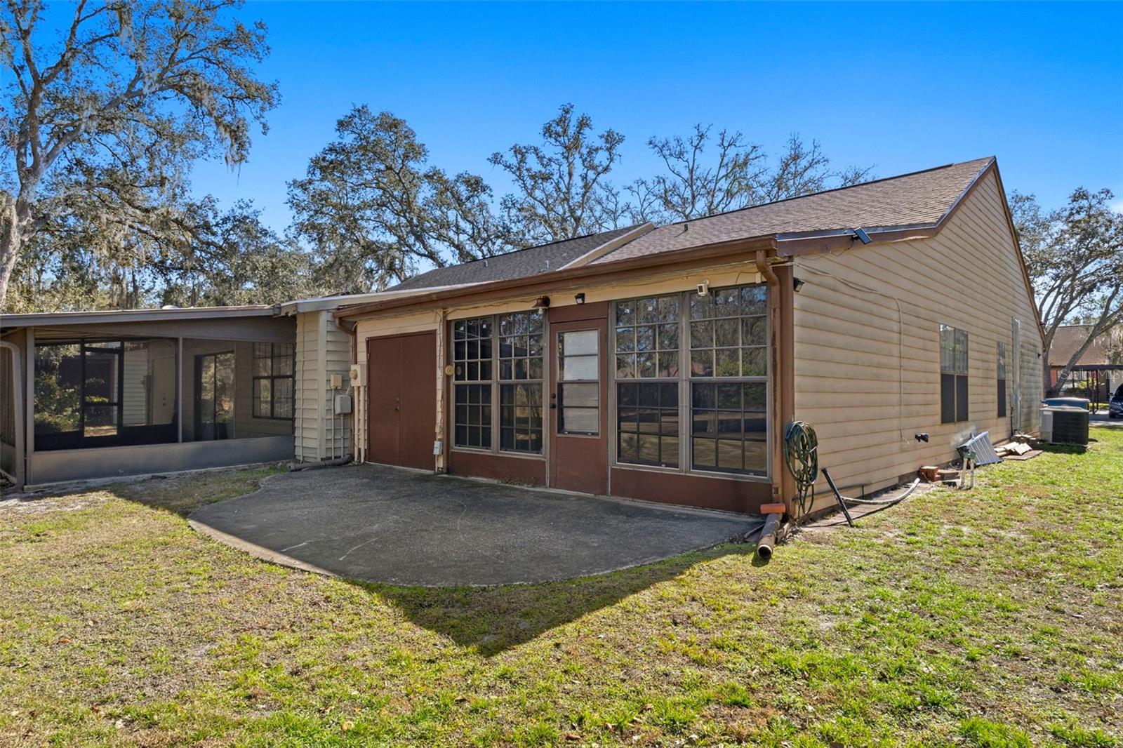WHISPERING OAKS ESTATES PHASE 1-D - Residential