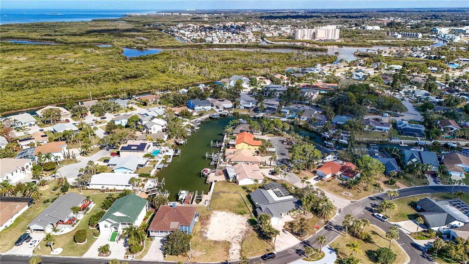 GULF HARBORS WOODLANDS - Land