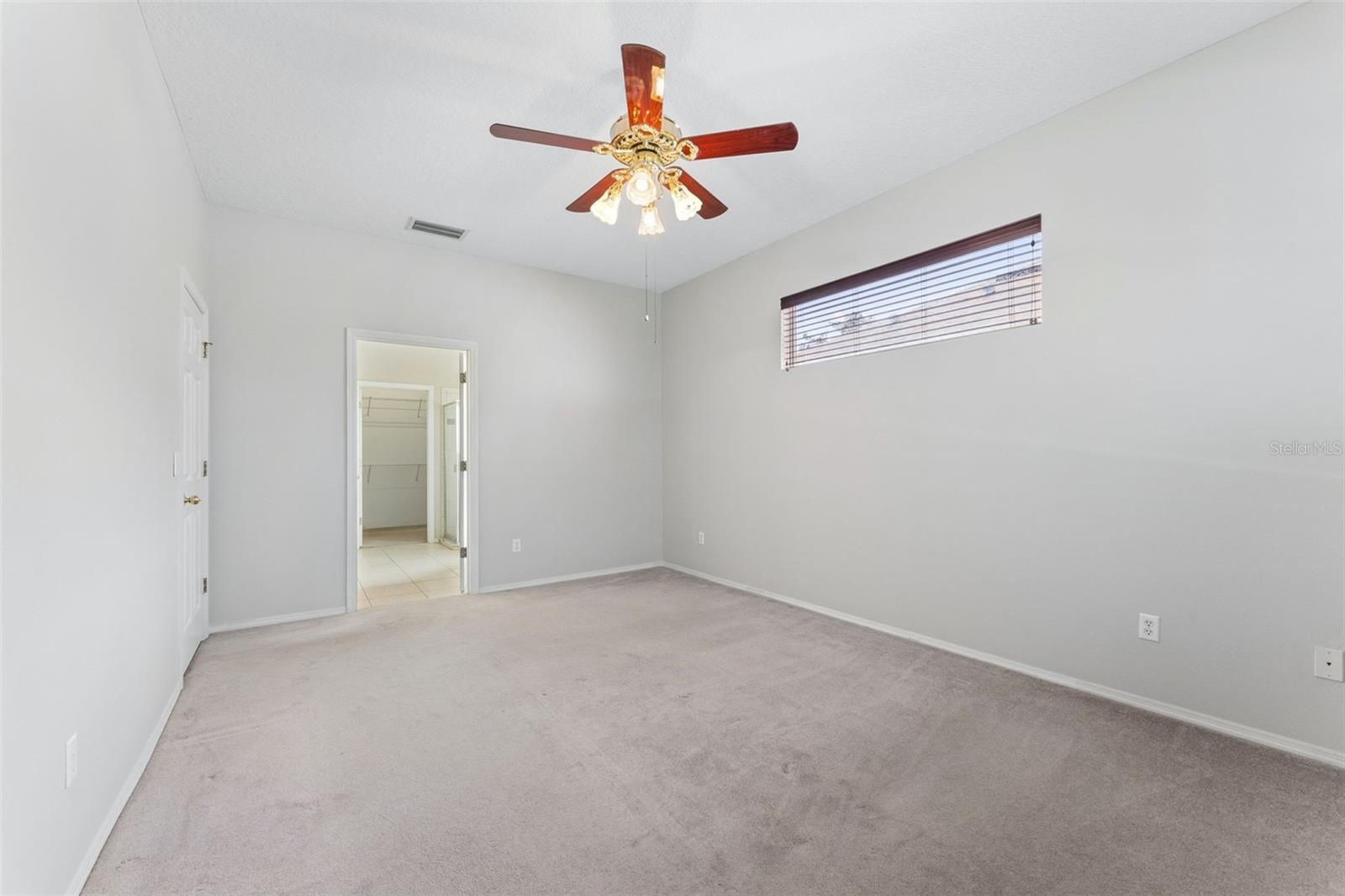 ALOMA WOODS PH 5 - Residential