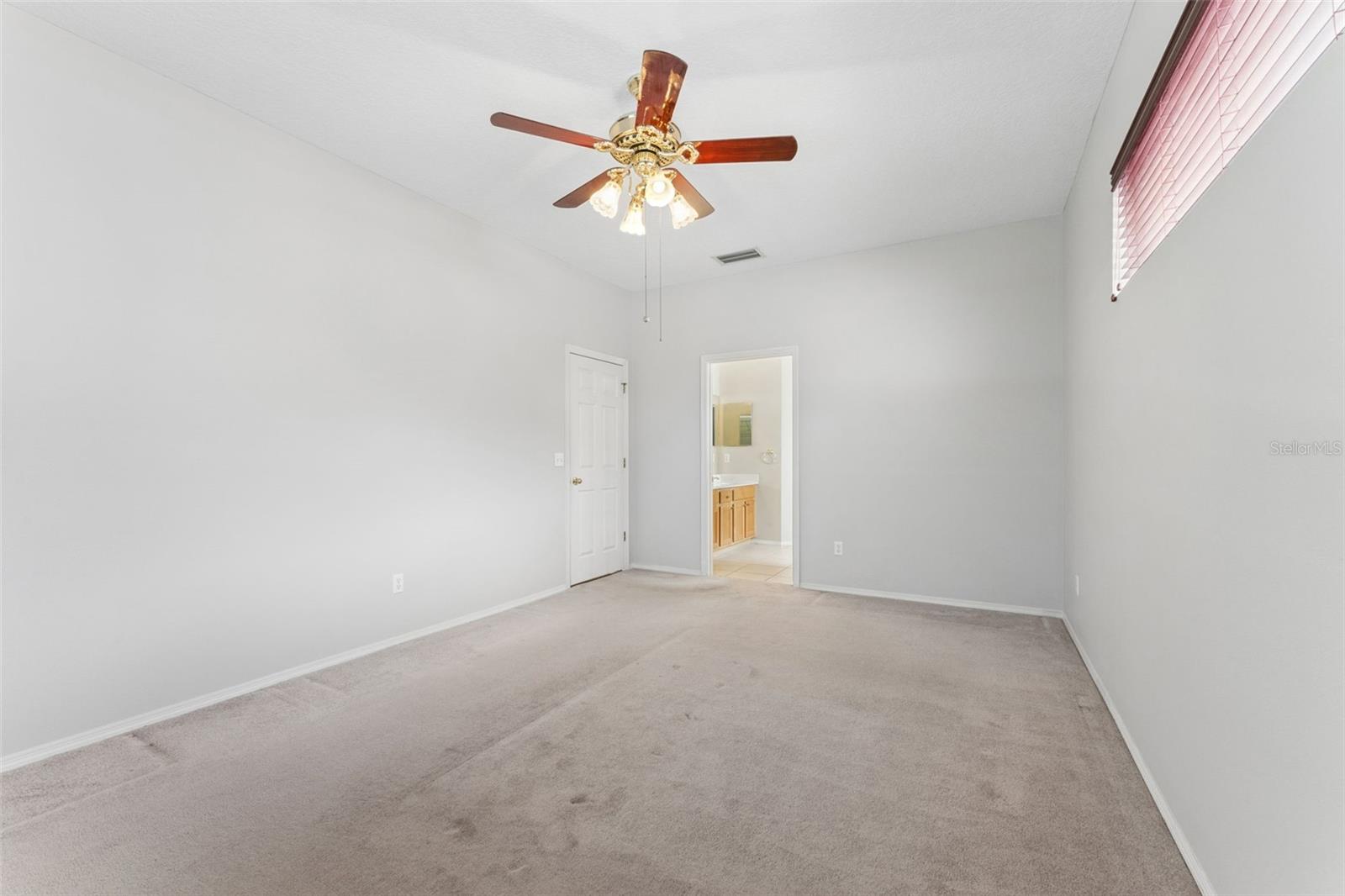 ALOMA WOODS PH 5 - Residential