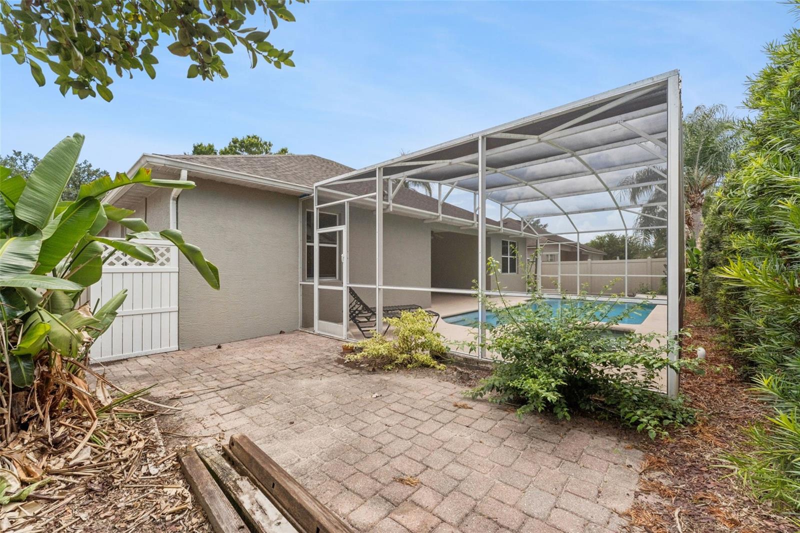 ALOMA WOODS PH 5 - Residential