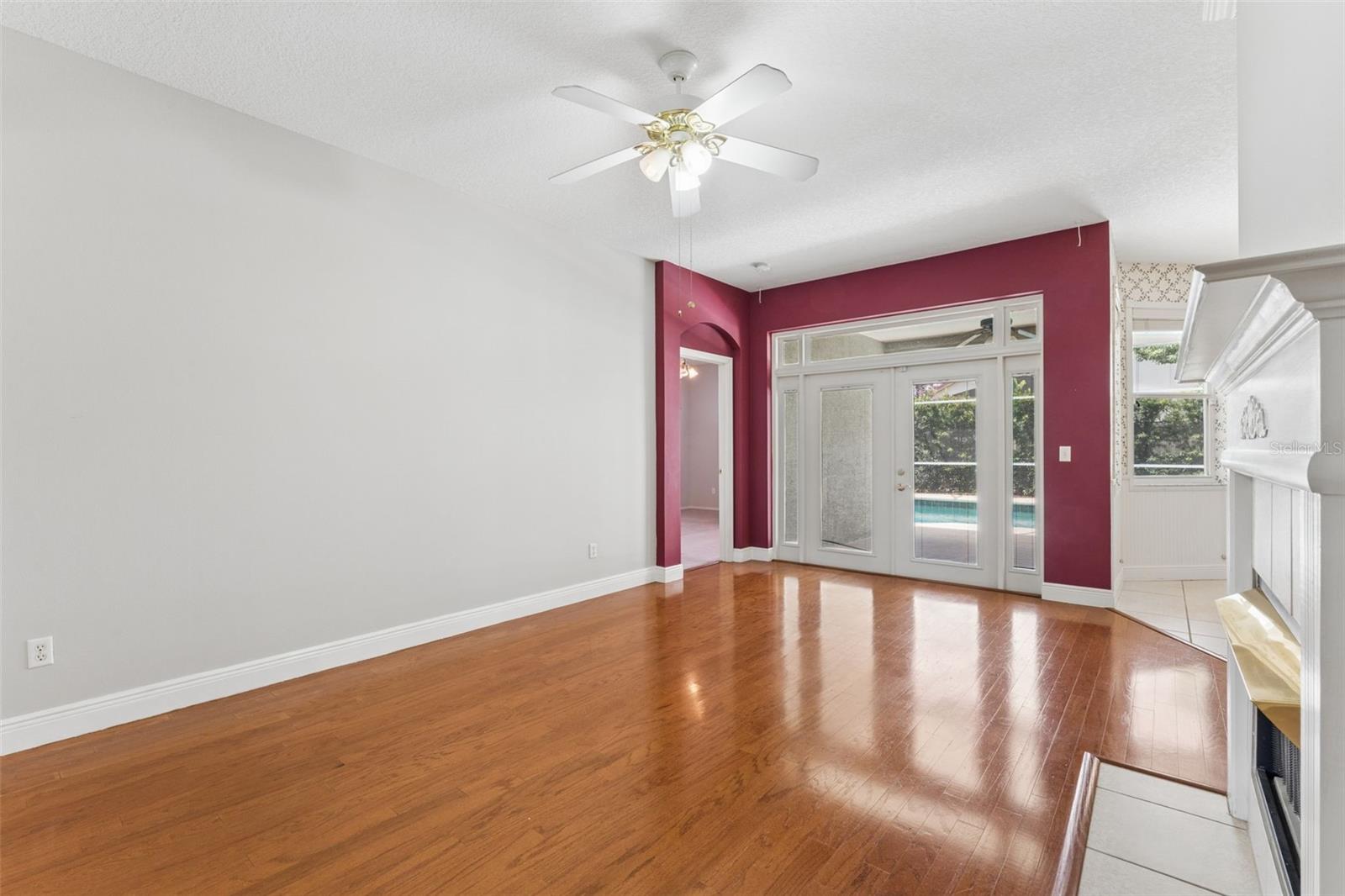 ALOMA WOODS PH 5 - Residential