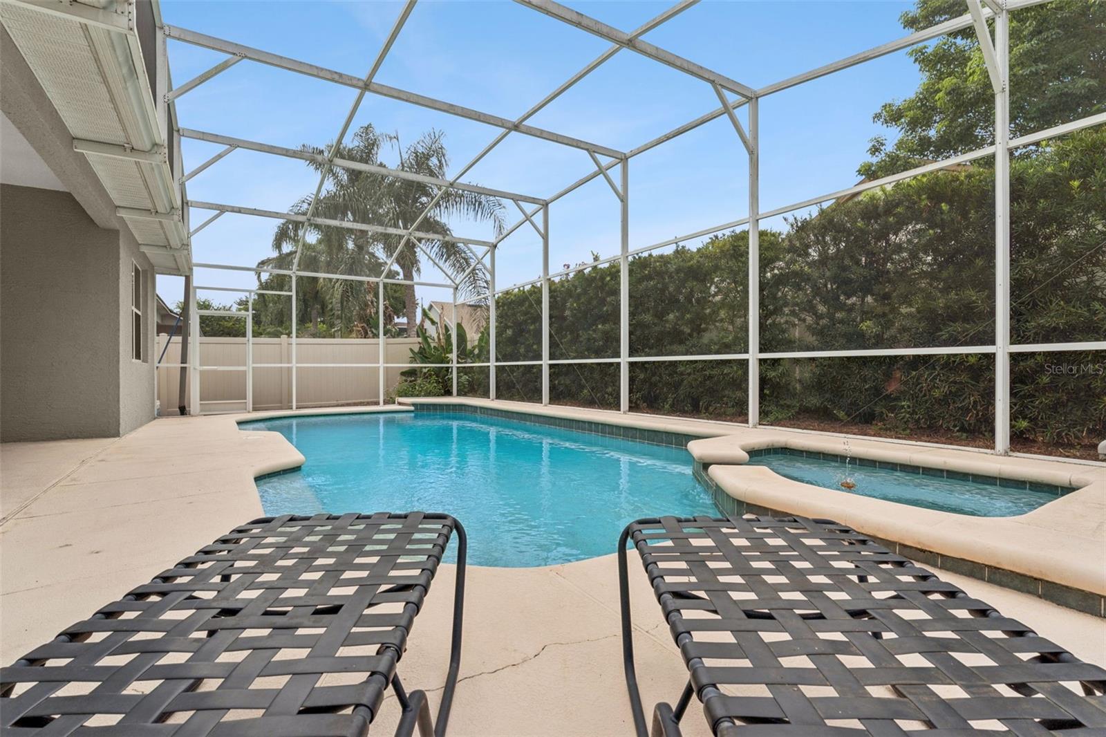 ALOMA WOODS PH 5 - Residential