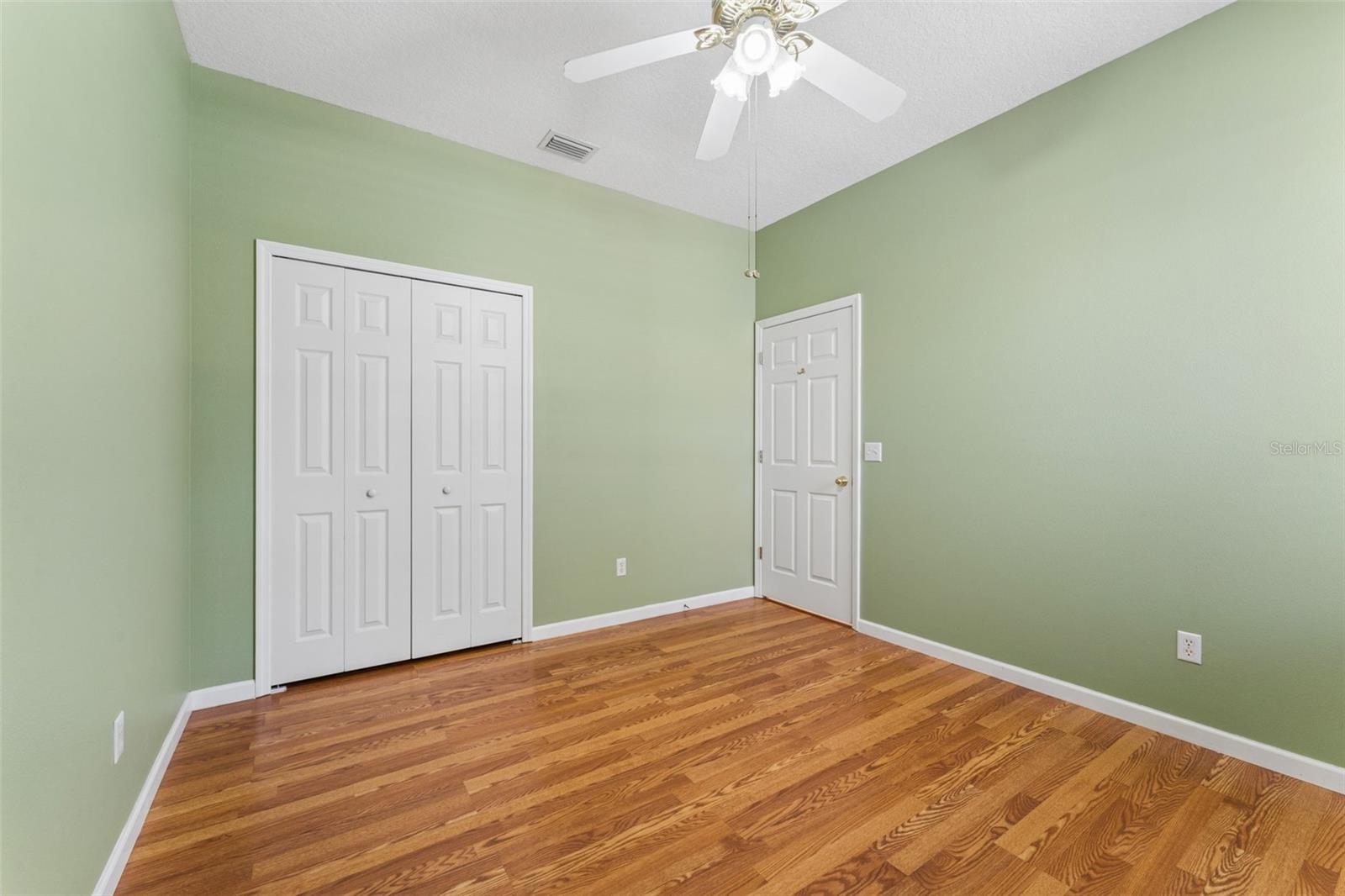 ALOMA WOODS PH 5 - Residential