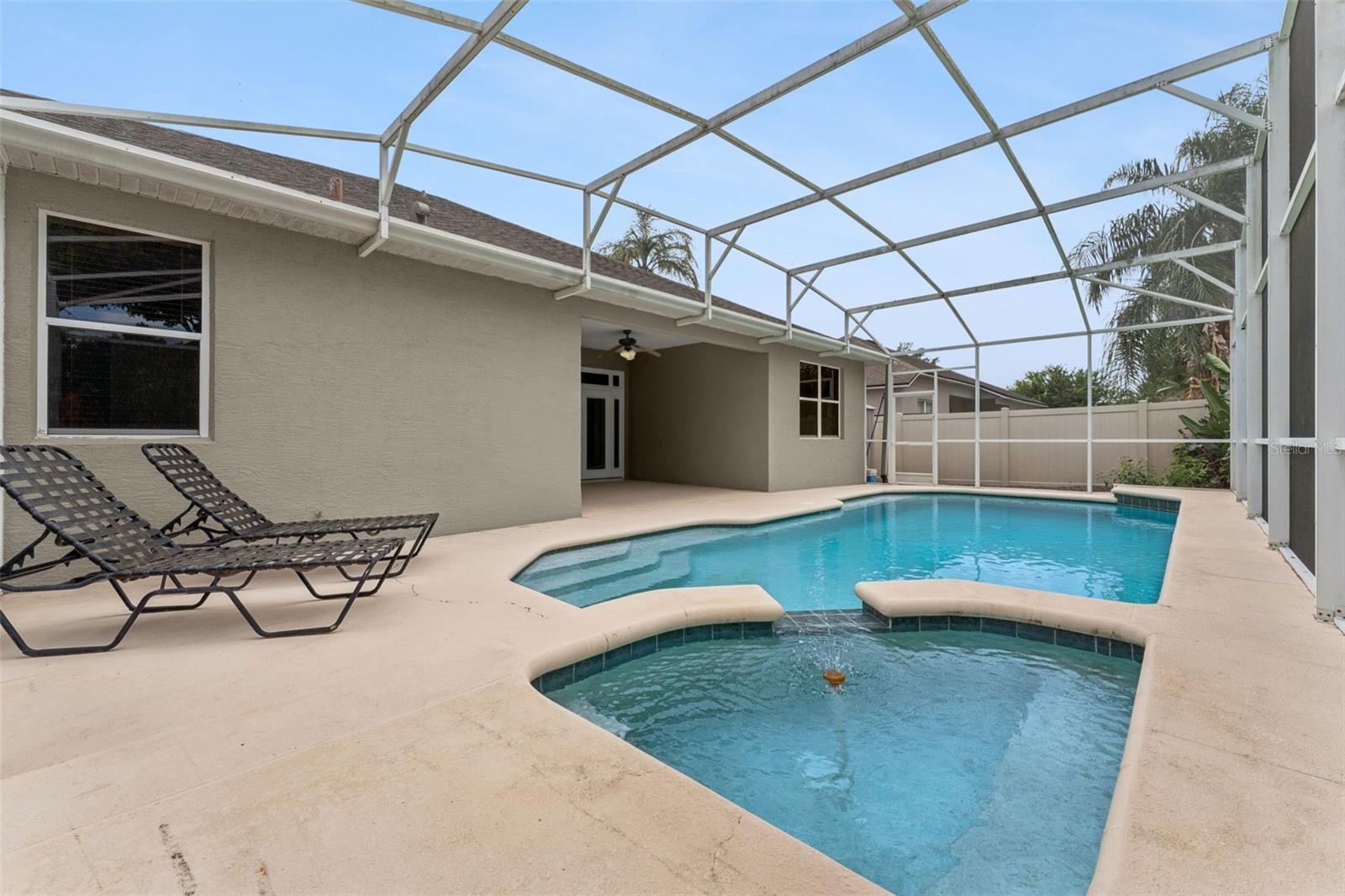 ALOMA WOODS PH 5 - Residential