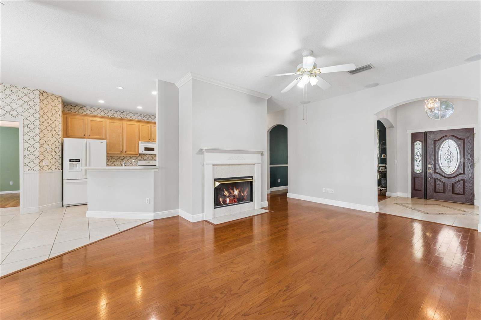 ALOMA WOODS PH 5 - Residential