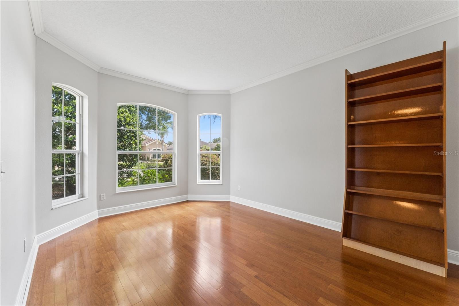ALOMA WOODS PH 5 - Residential
