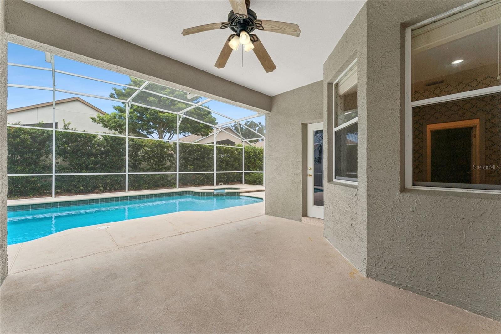ALOMA WOODS PH 5 - Residential