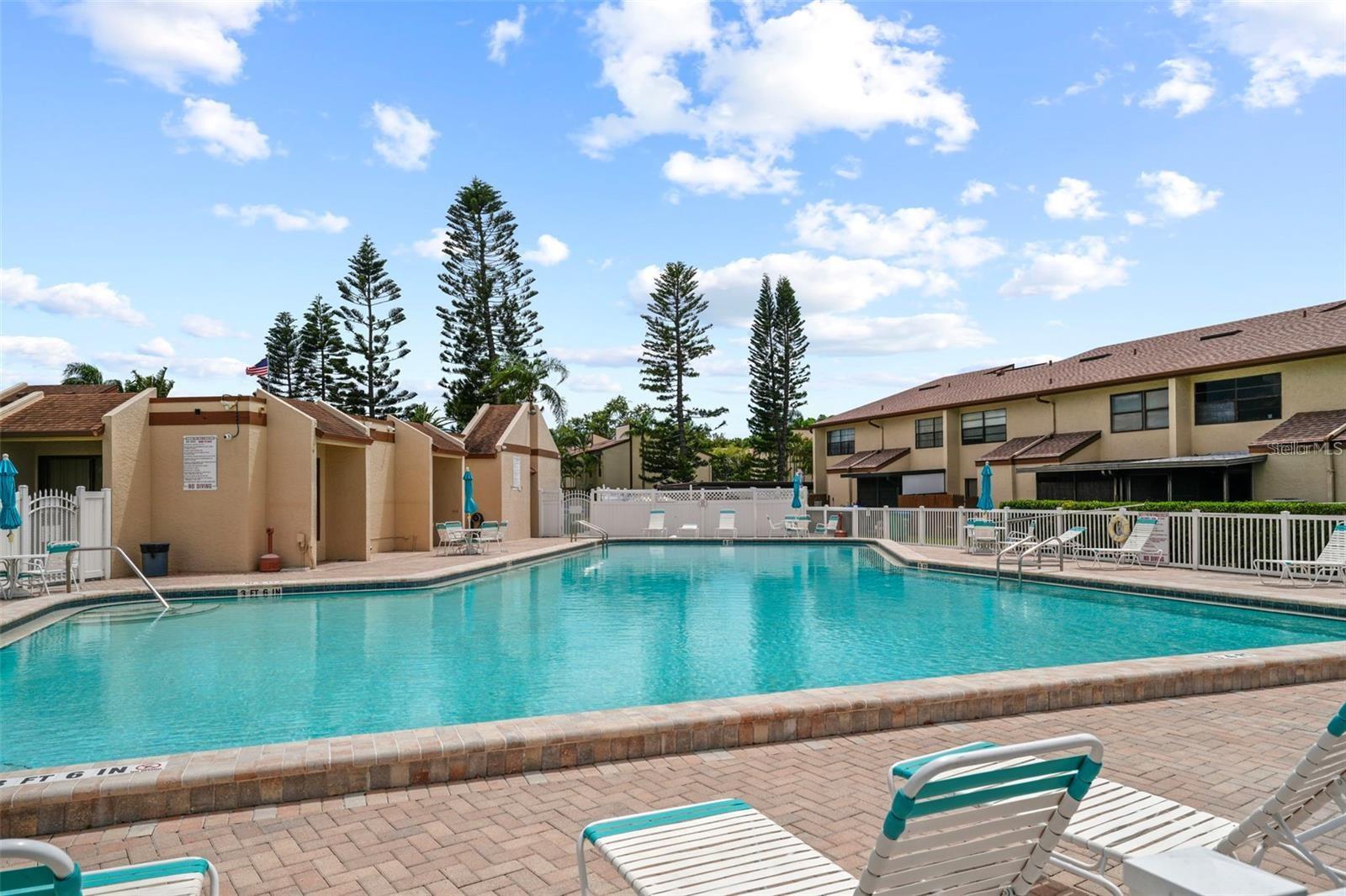 TOWNHOMES OF LAKE SEMINOLE - Residential
