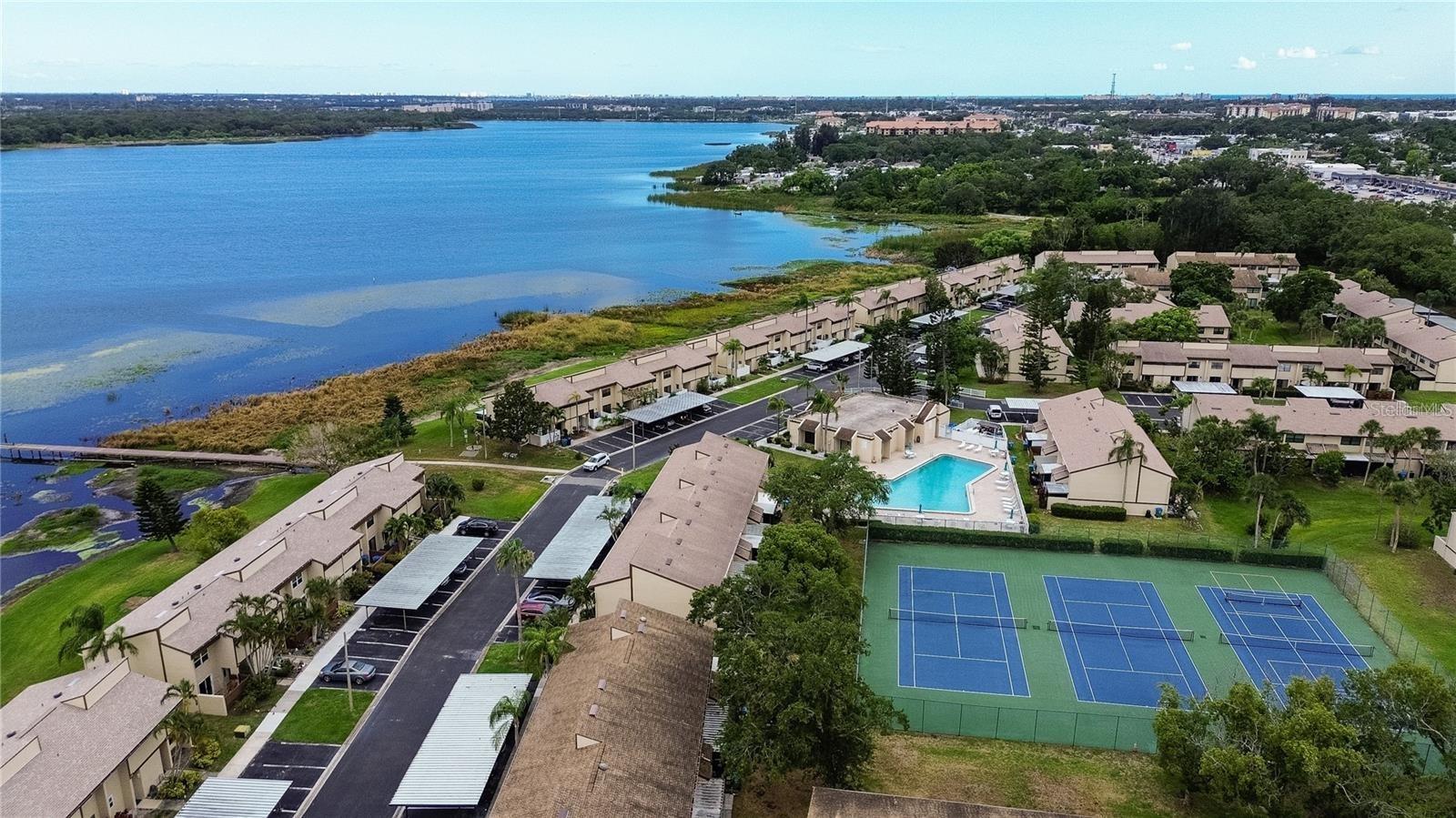 TOWNHOMES OF LAKE SEMINOLE - Residential