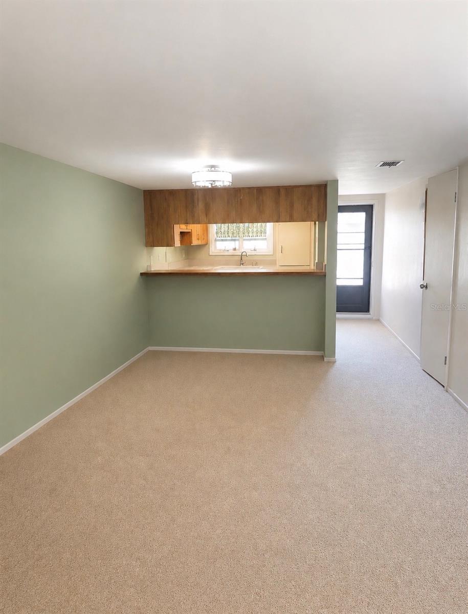TOWNHOMES OF LAKE SEMINOLE - Residential
