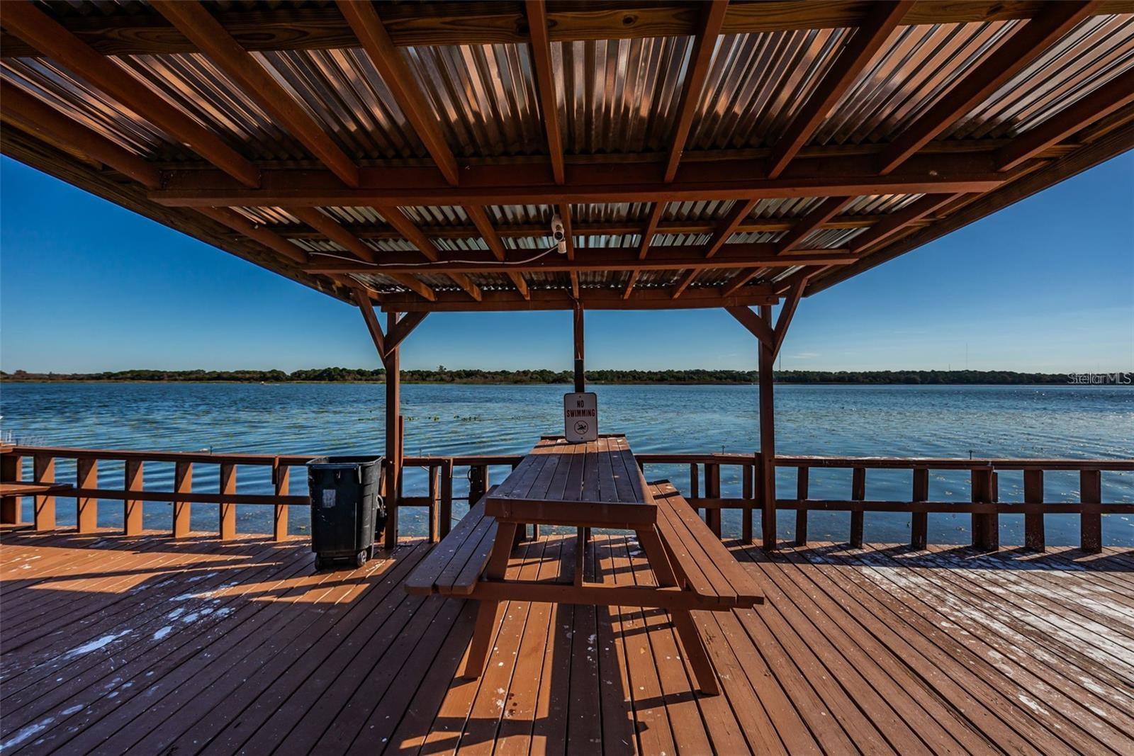 TOWNHOMES OF LAKE SEMINOLE - Residential