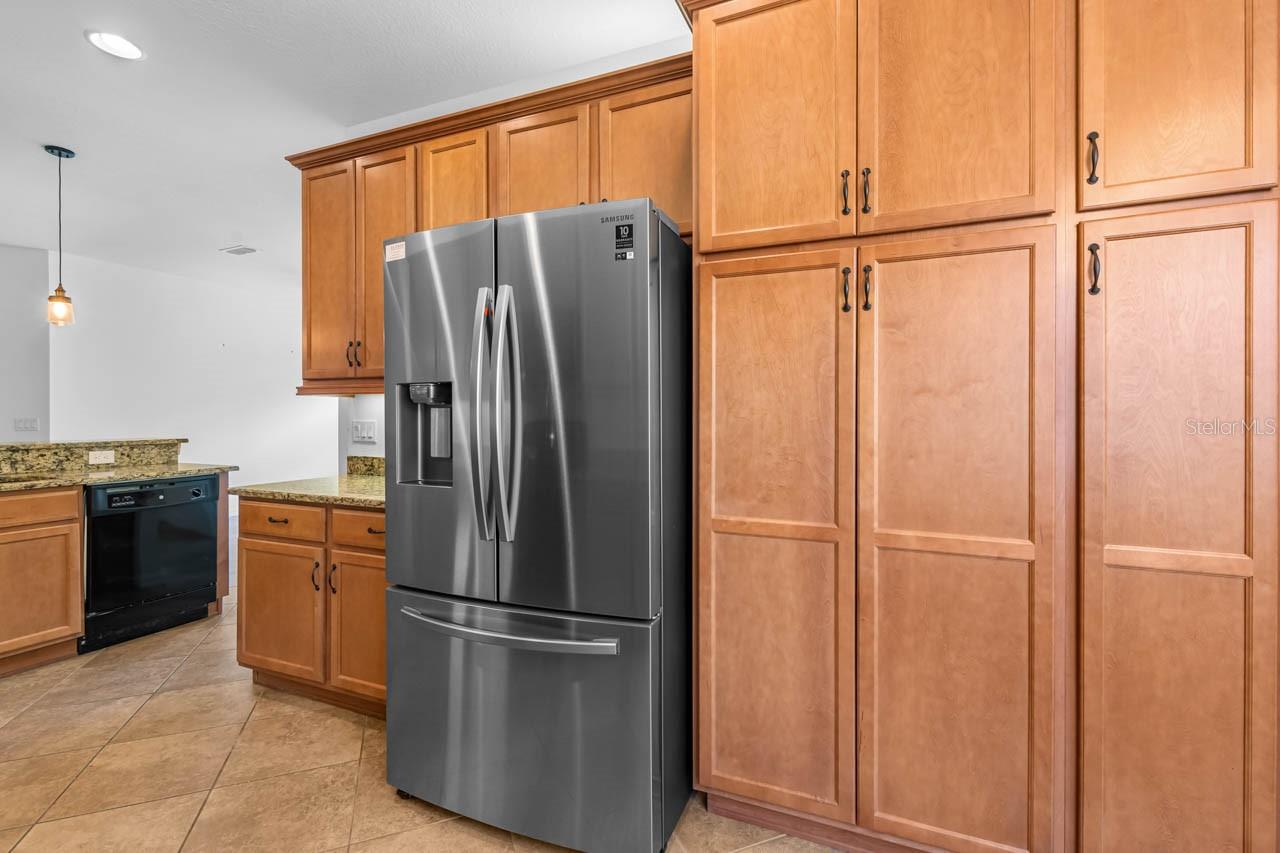 VALENCIA LAKES TR MM PH - Residential