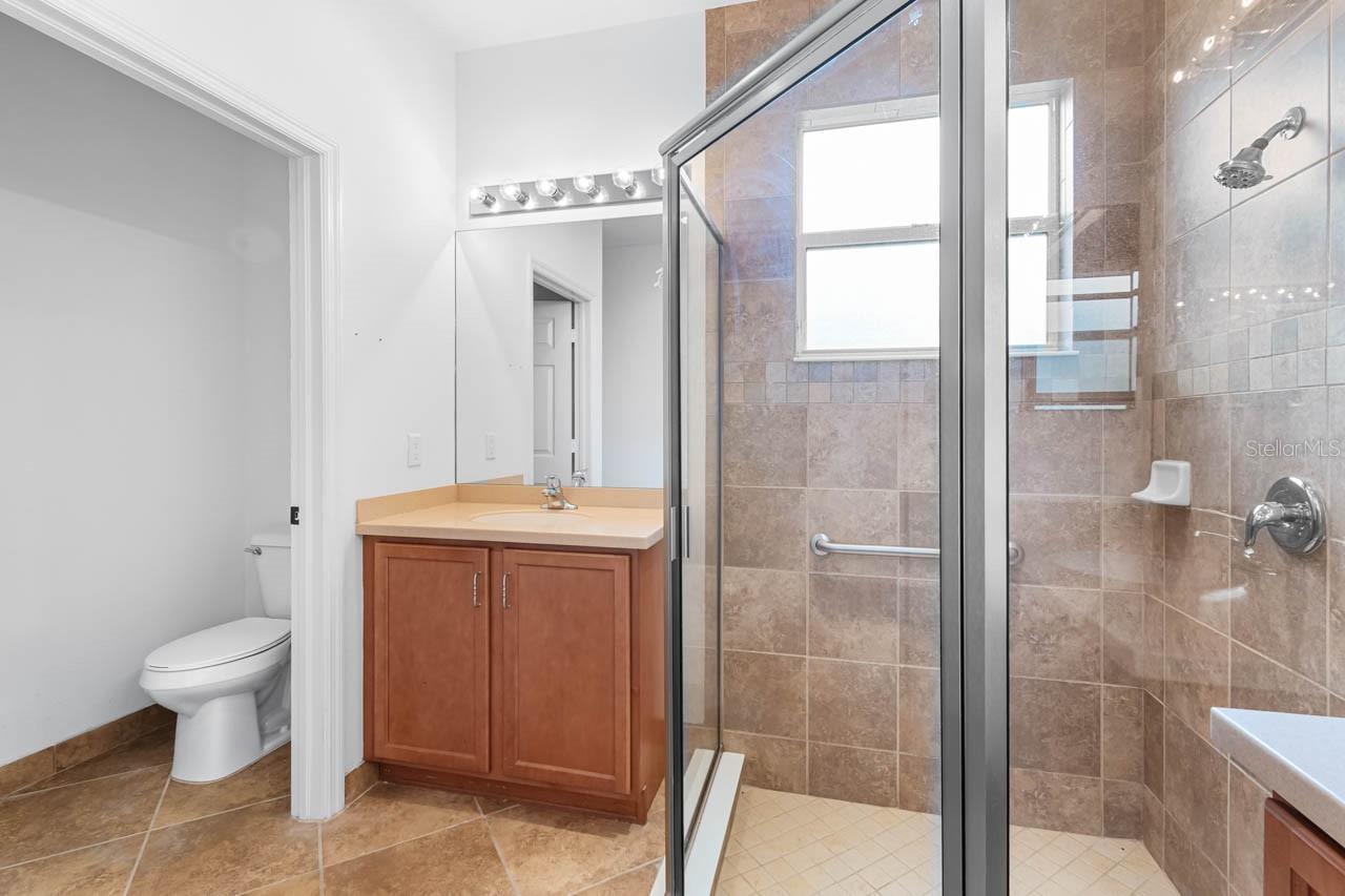 VALENCIA LAKES TR MM PH - Residential