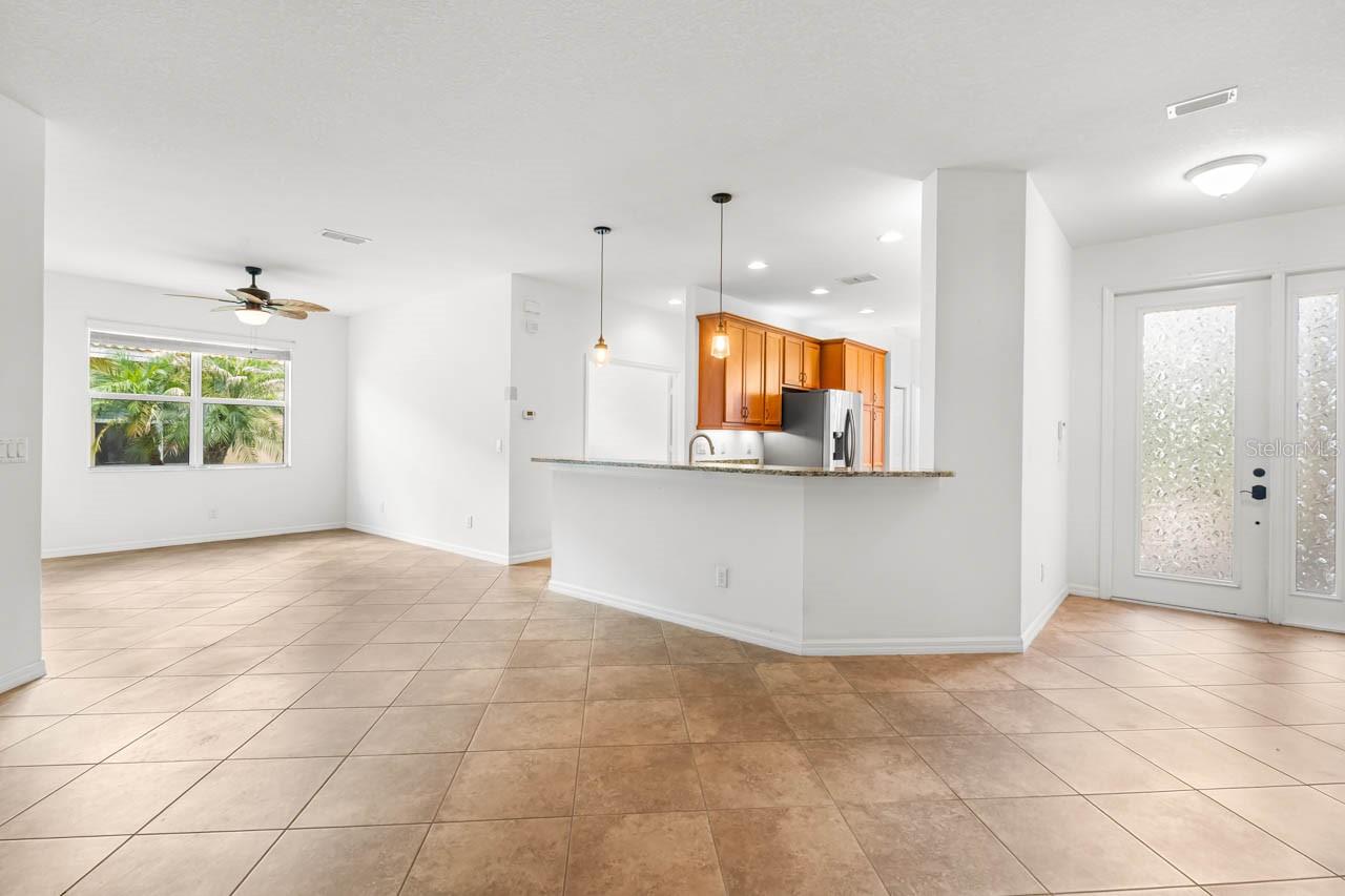 VALENCIA LAKES TR MM PH - Residential