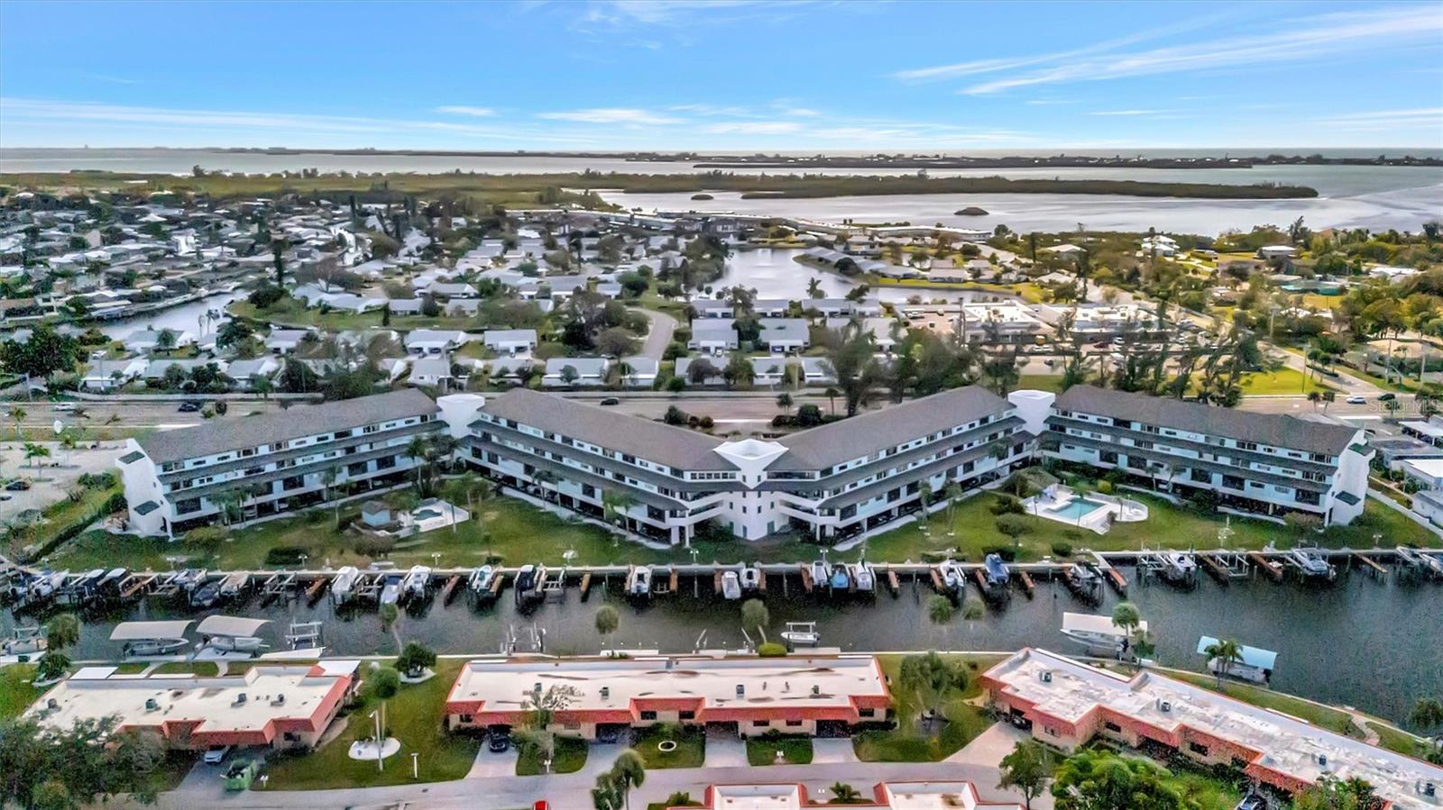 THE WATERWAY PH II - Residential