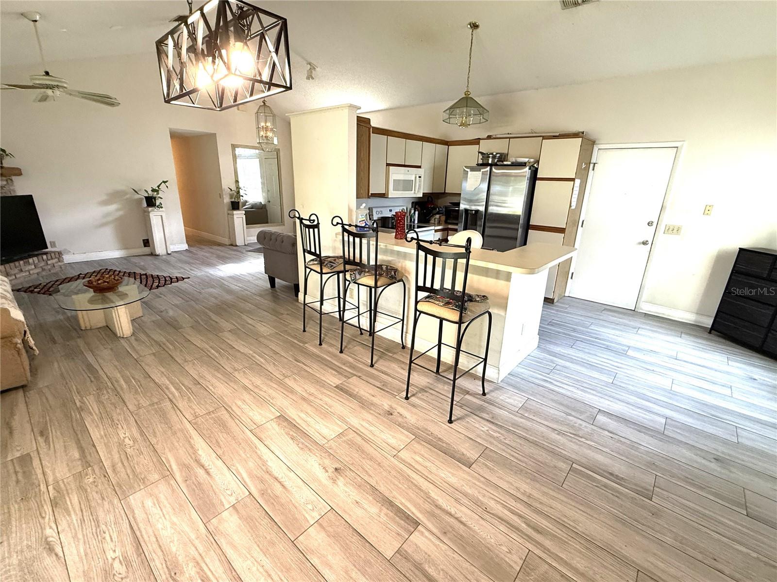 SUMMER WOODS - Residential