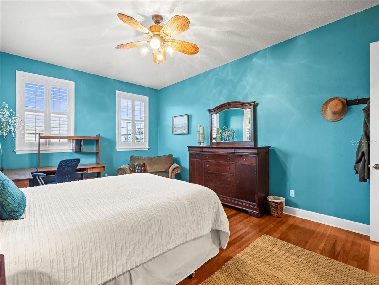 CITRUS GREEN - Residential