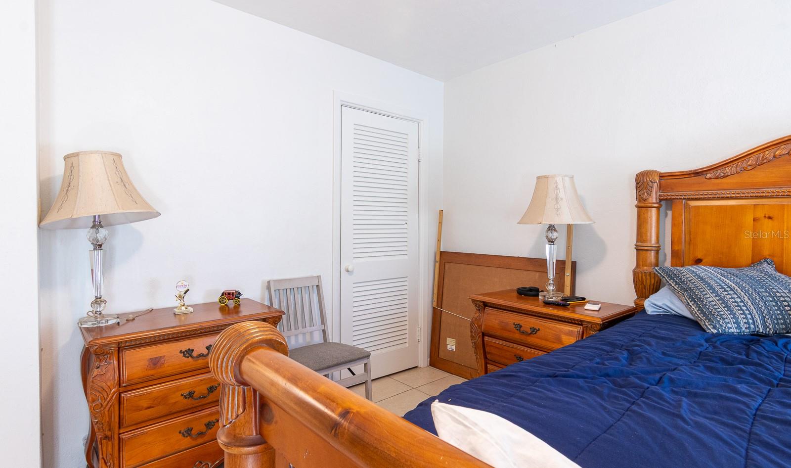 HARBOR OAKS - Residential Income
