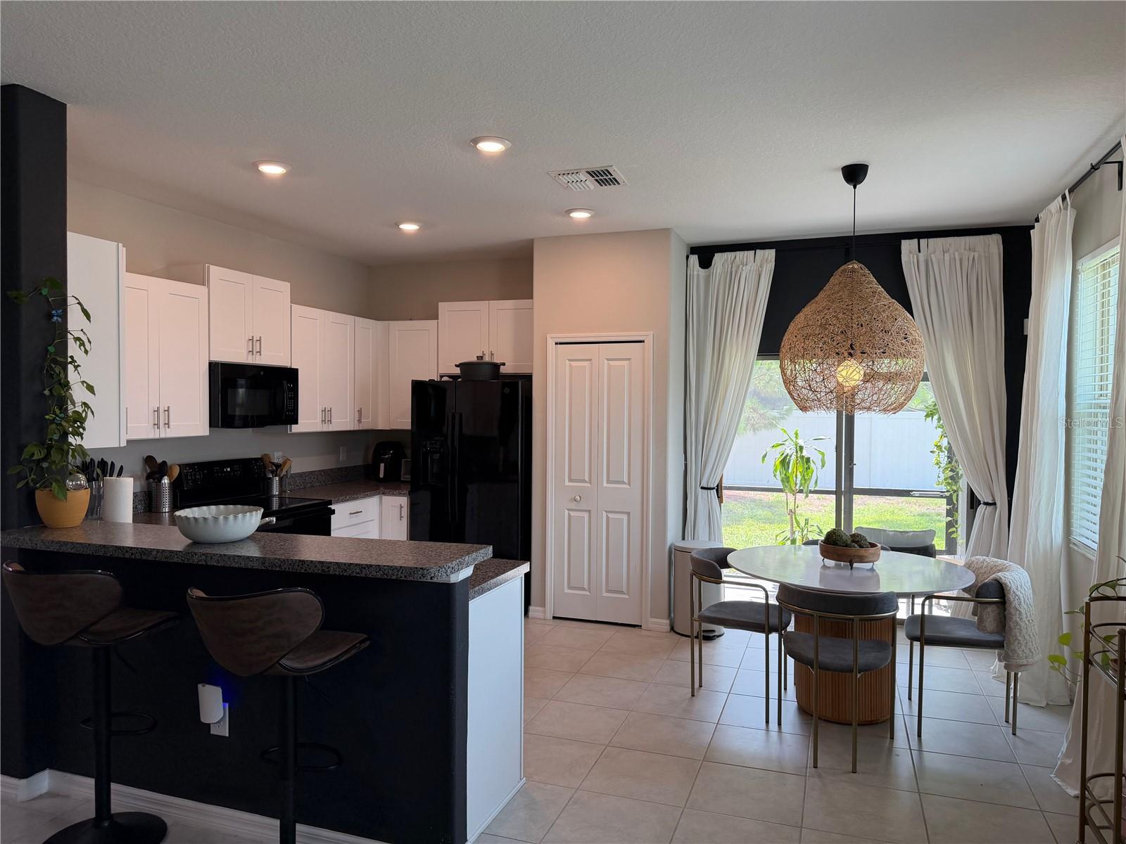 TOUCHSTONE PH 2 - Residential Lease