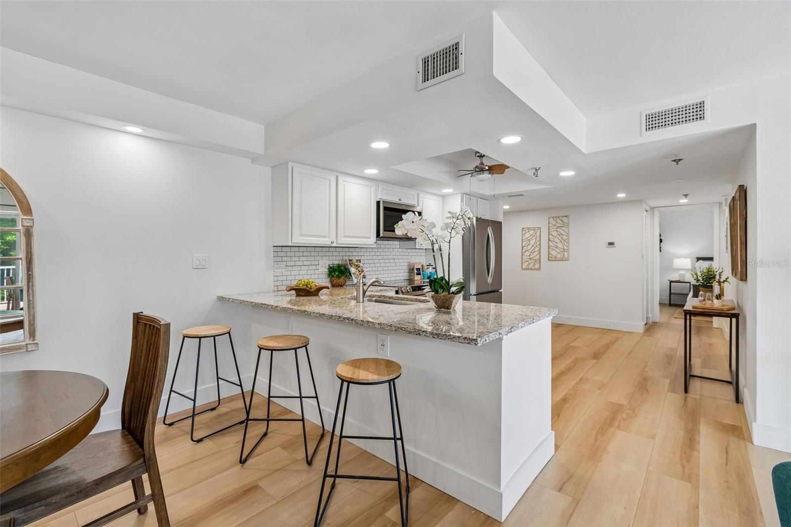 SOUTH BAY CONDO - Residential