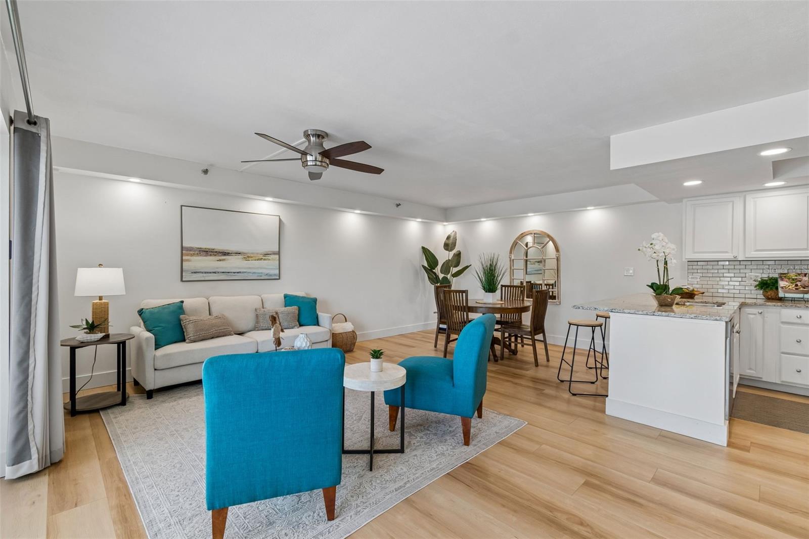 SOUTH BAY CONDO - Residential
