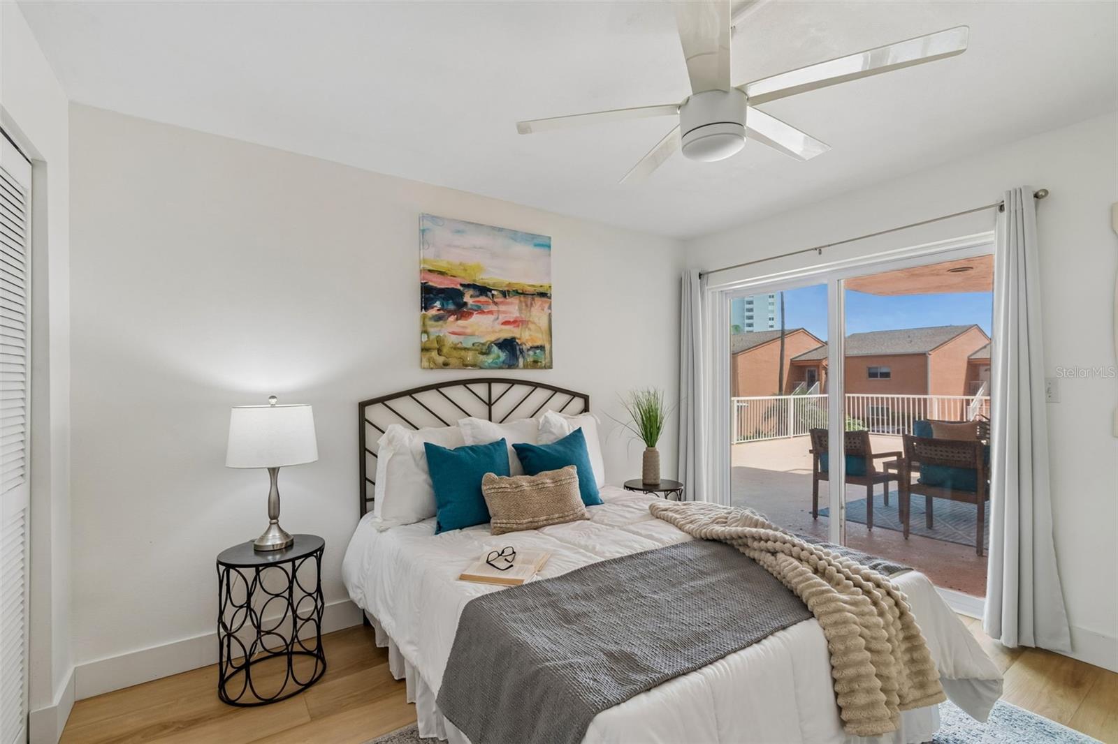 SOUTH BAY CONDO - Residential