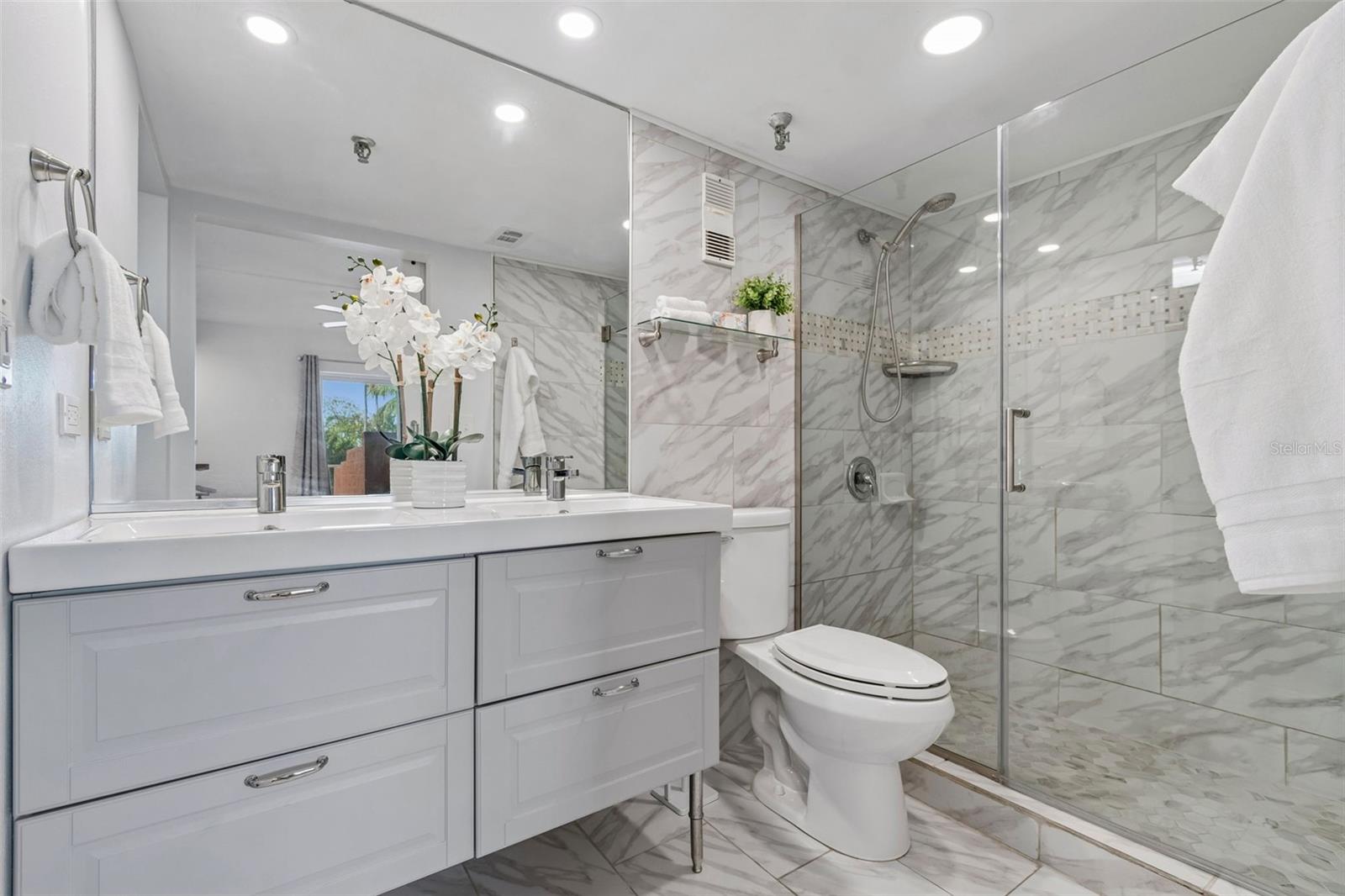 SOUTH BAY CONDO - Residential