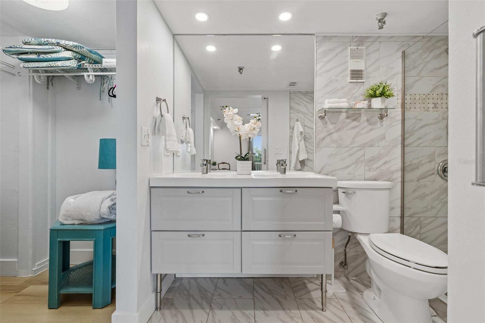 SOUTH BAY CONDO - Residential