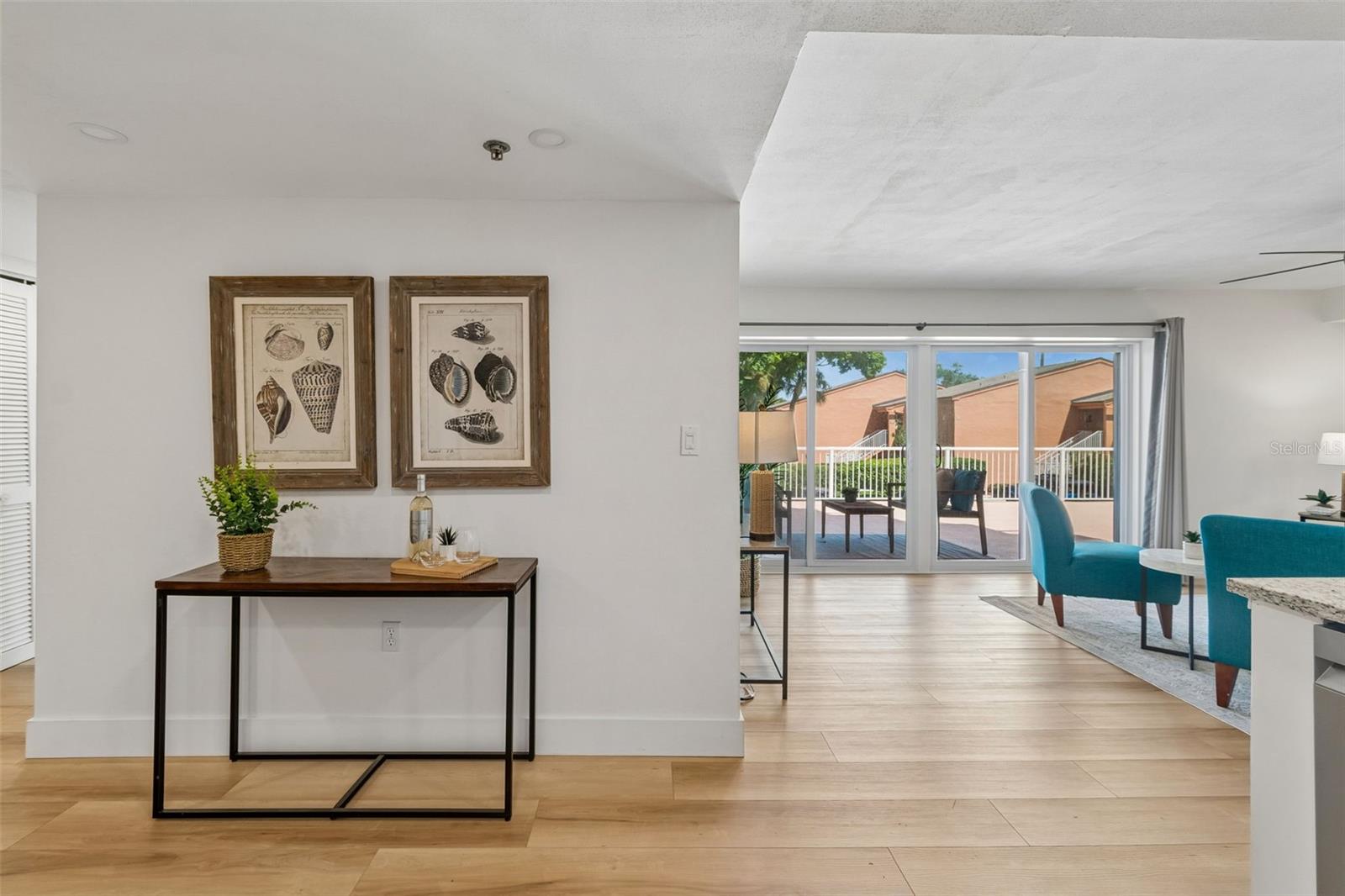 SOUTH BAY CONDO - Residential
