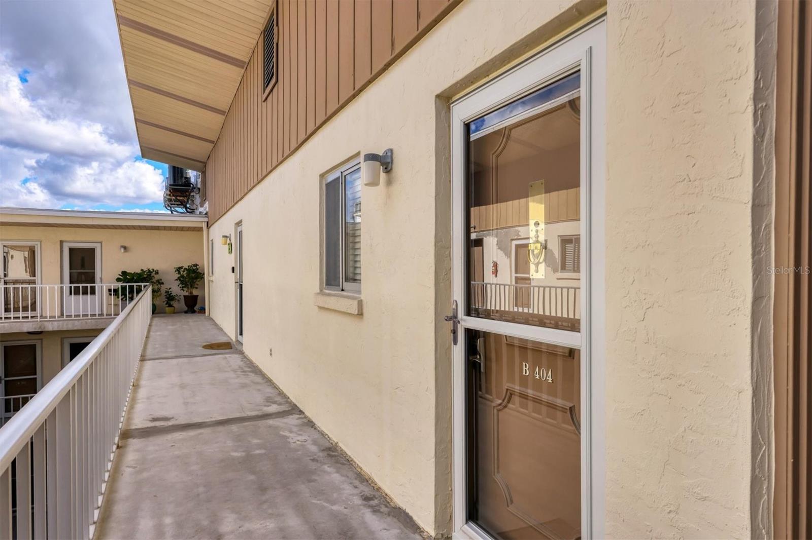 SARABAY COVE - Residential