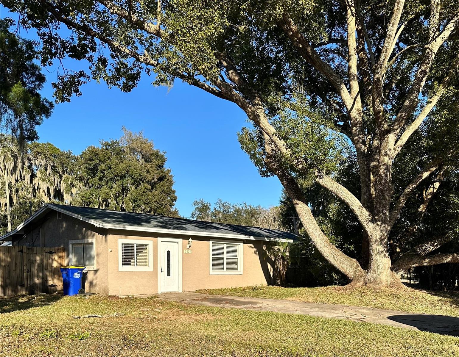 FLORIDA SHORES - Residential