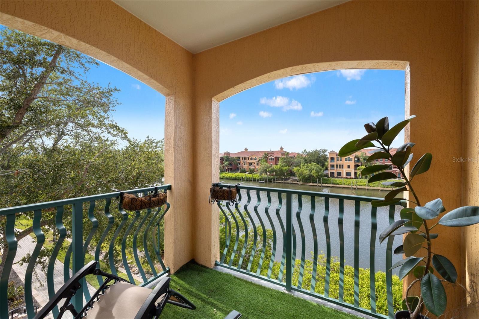 GRAND BELLAGIO AT BAYWATCH CONDO THE - Residential