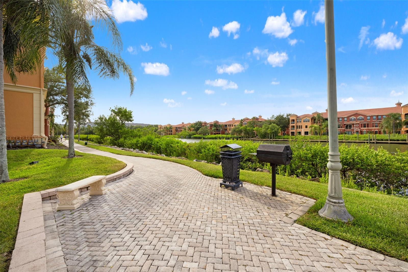 GRAND BELLAGIO AT BAYWATCH CONDO THE - Residential