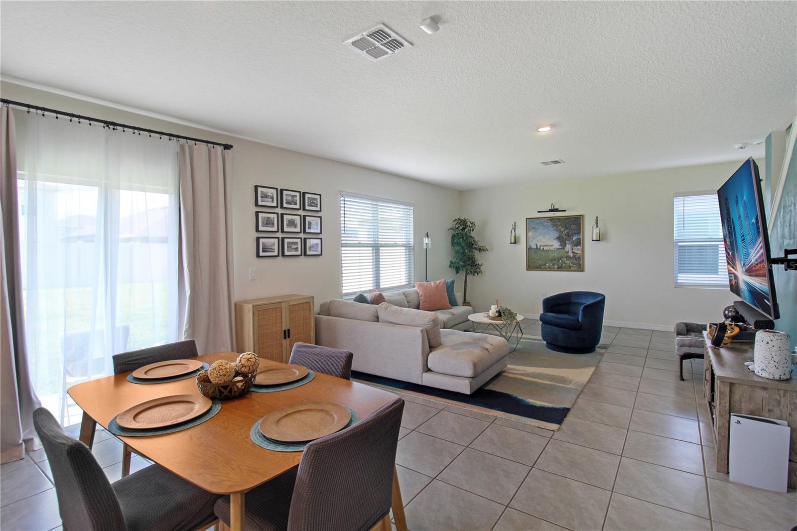 EASTGROVE - Residential