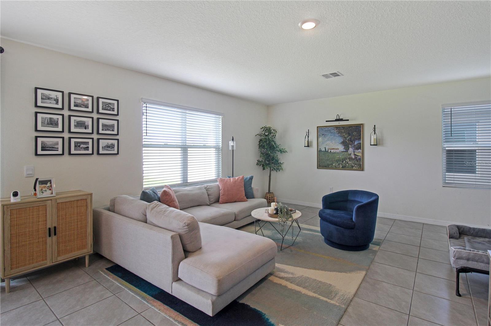 EASTGROVE - Residential