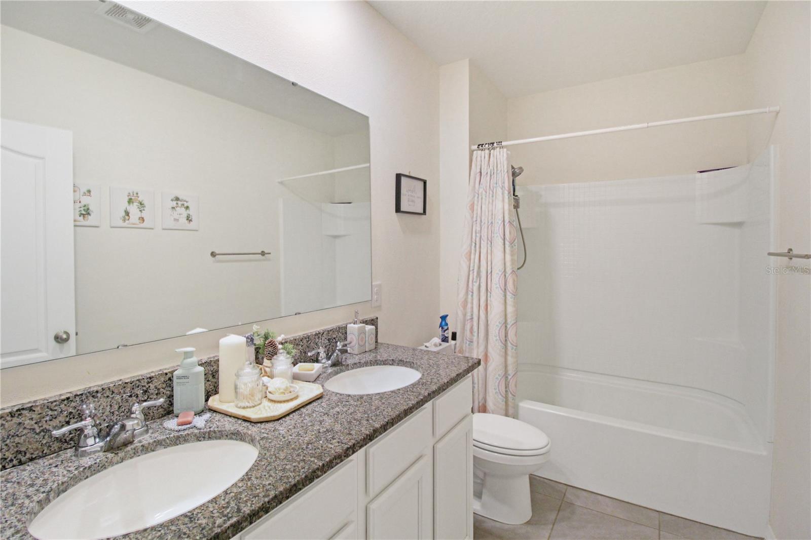 EASTGROVE - Residential