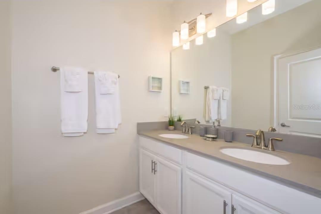 STOREY LAKE PH 3 - Residential